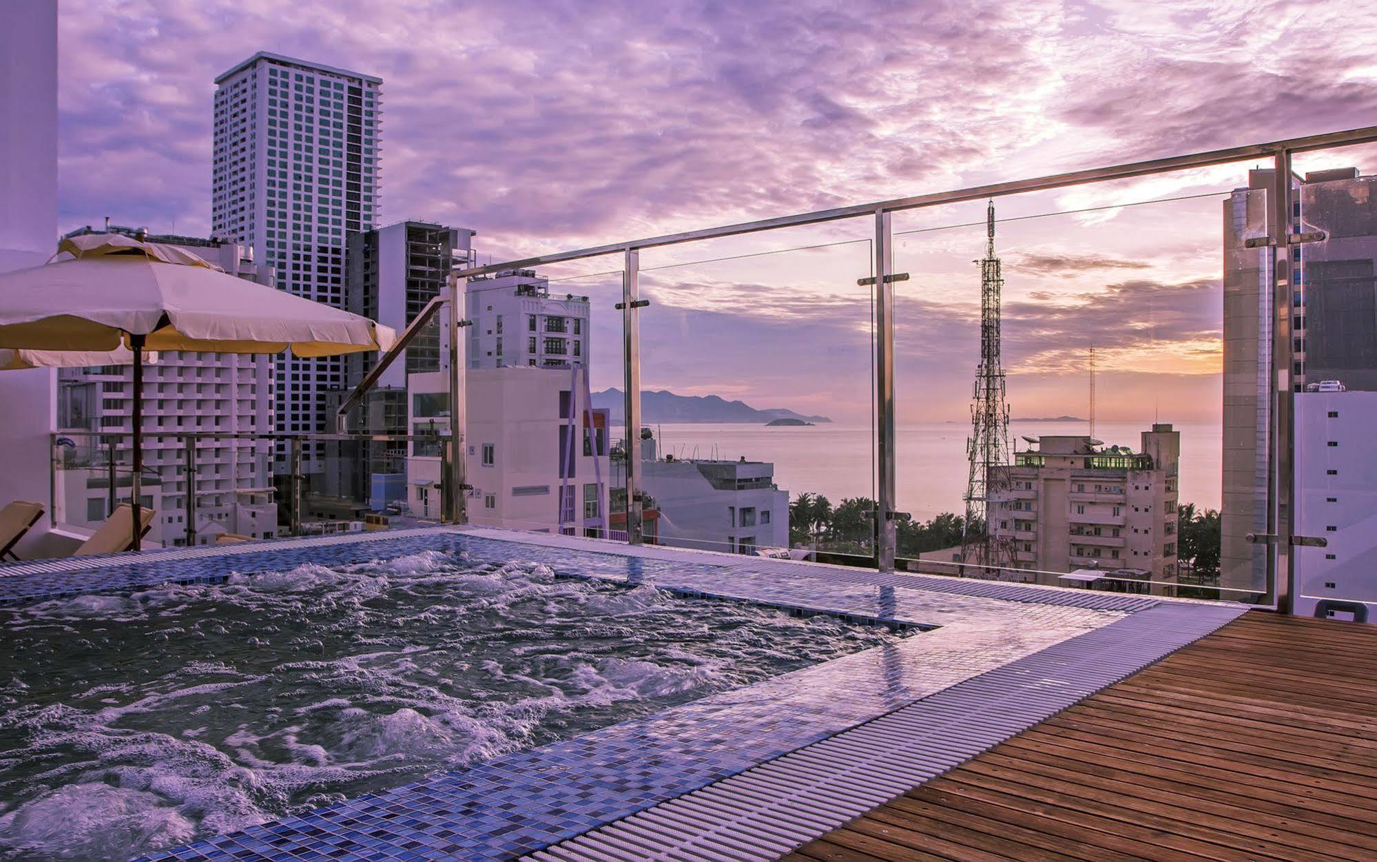 Aroma Nha Trang Boutique Hotel Esterno foto